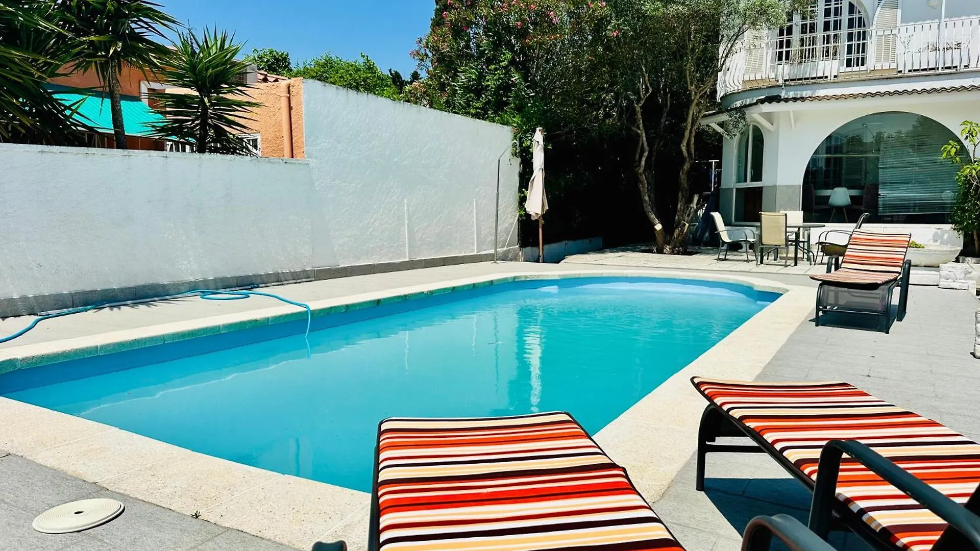 Villa Global Immo 8010 Montclar à Roses