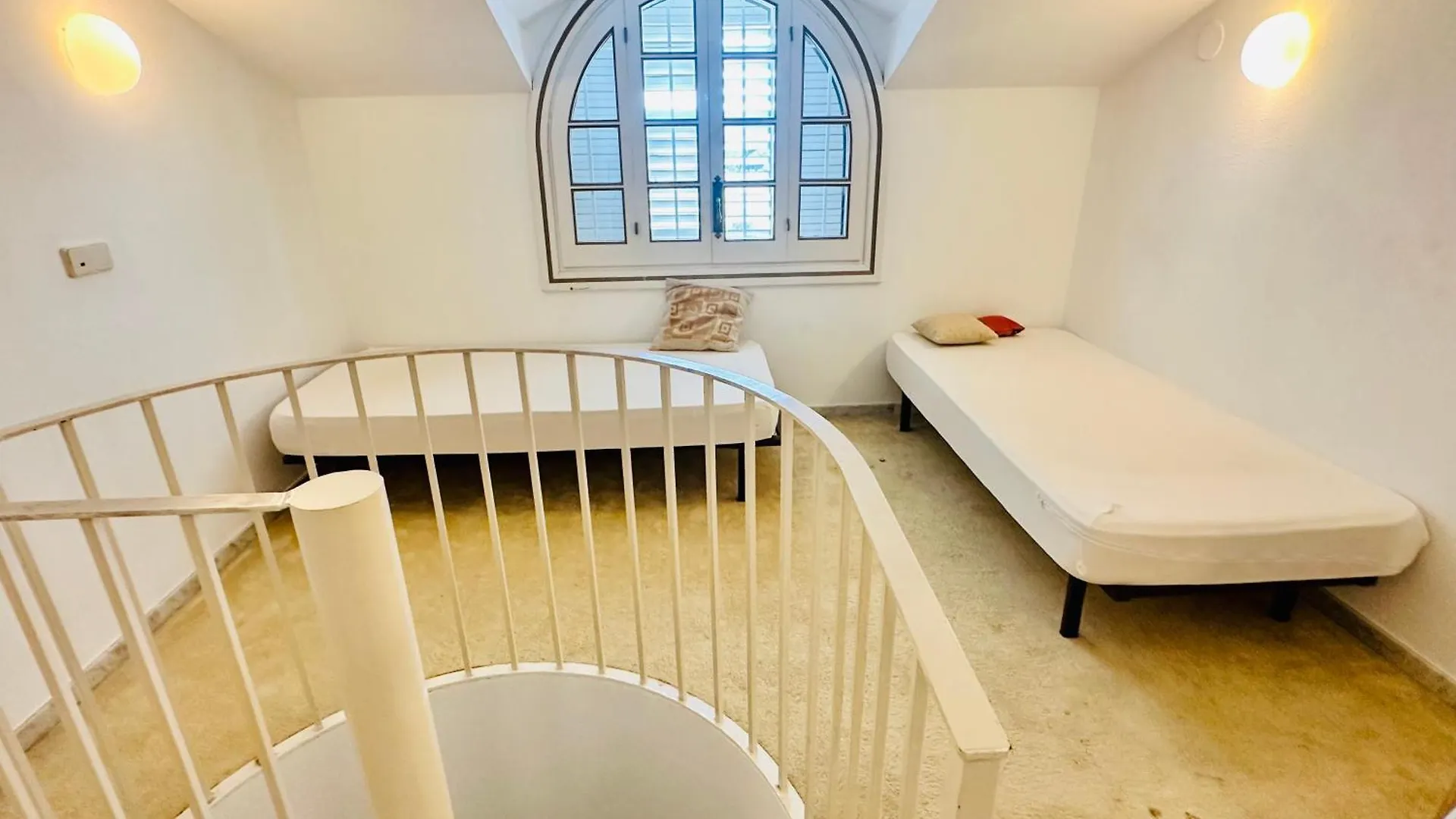 Villa Global Immo 8010 Montclar à Roses 0*,
